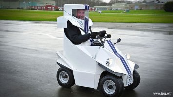 Не серийный, но тоже едет :)
P-45