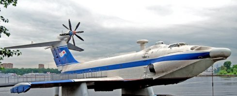 В Москве в Тушино на Химкинском водохранилище находится Музей - подводная лодка Б-396 проекта 641Б. Там же находятся экраноплан «Орленок» и катер на воздушной подушке «СКАТ»; развернута экспозиция на площадках боевой техники ВМФ. 
+7 (926) 522-15-96. вт,ср 11:00–19:00; чт 13:00–21:00; пт-вс 11:00–19:00.(Третий выходной каждого месяца посещение бесплатное).ул. Свободы, вл. 52-56м. Метро Сходненская. 7 минут по Химкинскиму бульвару.