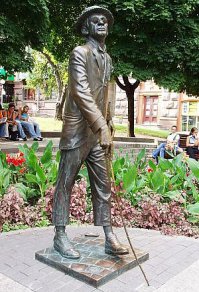 киев, великий слепой с дулей на ботинке