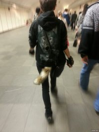 И я чет не пойму, это пацан или девушка?