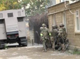 "И для МВД (интересно, зачем МВД пулемет?)"
Уверен, что для МВД на Северном кавказе он еще как пригодится. БТРы и гранатомёты там все время в ходу, как какой нибудь чеберек-маждахед в доме забарикадируется, вот тут и пулемет пригодится и всё остальное...