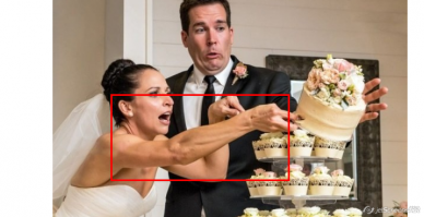 Что у нее с рукой?