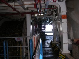 Внутри у него вот так все выглядит. Сейсмокосы и барованы