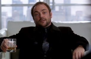 Кроули из сериала "Сверхестественное" очень хорош.