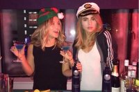 Вот эта "капитанская дочка"...



...Suki Waterhouse. Имечко, конечно! :)