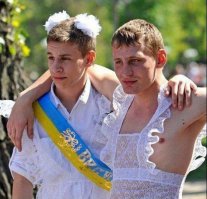 Порно – политика «левой руки»