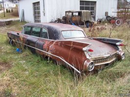 Херня какая-то. Альтернативный вариант от меня. Клинтонша - ржавое ведро. Обамка - УГ, Ну и Путин...