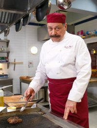 Красавчег, сутки на ногах, тяжело наверное.