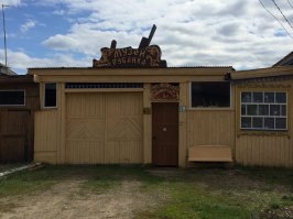 Вот вам отечественный рекордсмен из Сибири.
Over 9000 рубанков.
Мужик просто по приколу собирает!