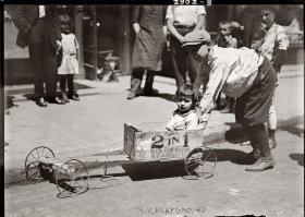 Нью Йорк начала прошлого века.