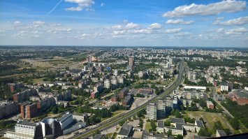 Вот ещё пара фоток этого года снятые на мою мобилу и уменьшенные через Paint на 50%... ;)