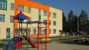 Зачем лгать? 
Вот новости из Вашей области о которых я писал.
БН-800 прошел комплексное опробование на 100% мощности. 2016 09 02
На Уральском электрохимическом комбинате пущен очередной блок газовых центрифуг нового поколения 2016 09 01
В Екатеринбурге открыли ледовую арену 2016 08 19
В Екатеринбурге открыли новую школу  2016 08 16
В Свердловской области открыли новую ферму 2016 08 15
В Свердловской области запущено производство строительных материалов 2016 08 04
В Свердловской области запущен комплекс по извлечению драгоценных металлов из техногенных отходов 2016 07 21
В Сысерти Свердловской области открылись новые детские сады 2016 07 21
На базе Северского трубного завода в Свердловской области открыт Центр профессионального образования 2016 07 16
На Уральском дизель-моторном заводе в запущено производство линейки дизельных двигателей 2016 07 12
Линия по производству бурильных труб открыта в Невьянске Свердловской области 2016 07 08
На молокозаводе в Свердловской области запущена новая линия российского производства 2016 07 07
В Екатеринбурге открылся центр позитронно-эмиссионной томографии 2016 06 29
«УГМК-Агро» заключило договор о поставке тысячи альпийских коз в Свердловскую область 2016 06 22