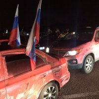 Штука прикольная ) водой из шланга не особо смывается, вот на мойке под давлением вообще без вопросов