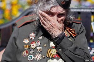 Ветераны оставили нам мирное небо над Родиной,
наша задача - сберечь страну и мирное небо.