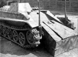 А почему не упомянуты радиоуправляемые танки B-IV (Sd.Kfz.301) из составов 301 и 302 ТБ? Несправедливо. ГБТУ РККА даже циркуляр выпустило по борьбе с телетанками.