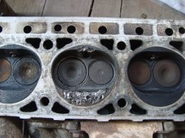 Не провинились. Просто не всегда целесообразно. Приезжал один дед. Он принципиально ставит ГБО на все свои машины. Пробег около 5 тыс. км в год. Бред, оборудование физически не окупается.
Еще один бред, установка ГБО 1 поколения на новые машины. И удача, если таксист вовремя спихивает такую машину для гемора следующего владельца. 
Ну, а если не успеет...