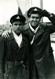 кино у нас было замечательное- "Торпедоносцы". Наверно там показаны похожие на реальность события. Страшно все это было. Но заслуживает уважение за храбрость и мужество. Даже если эта храбрость и мужество проявлялось со стороны противников.