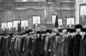 От меня ещё несколько фото разных фотографов СССР