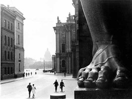От меня ещё несколько фото разных фотографов СССР