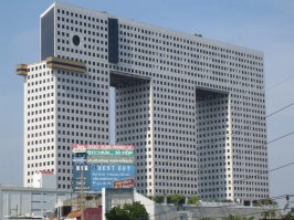 Дом-слон и другие здания в виде животных по всему миру