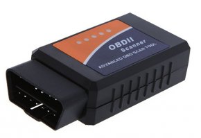 Открою военную тайну. Есть такая замечательная штучка - GPS-треккер (на КДПВ). Размер меньше пачки сигарет. Ставится он в диагностический разъем OBD, правда антенну (проводок) иногда приходится выводить хотя бы на стойку или ветровое стекло. 
И среди прочего он умеет фиксировать скорость. И даже ДТП, о которых вы не сообщили - есть датчик удара. Программное обеспечение позволяет определять и "мелочи". Вроде среднего числа превышений скорости, причем с разбивкой "более 20 - 40 - 60 - 80 км/ч" (обычная геопривязка), ну а также можно фиксировать число резких торможений и ускорений в перерасчете на 100 км пробега, причем также с разбивкой по величине (в м/с2). Но постоянный мониторинг не нужен: просто выставляем пороговые значения, и когда некий автомобиль их превышает, система фиксирует и появляется "история". Цена относительно небольшая - порядка 8-10 тысяч рублей, но так как он использует сотовую связь - еще 3-3,5 тысячи в год абонентская плата. Отключить нельзя - тревога поднимается сразу, причем, даже если просто снять клемму с аккумулятора. Более того, у него есть батарейка и порядка 20 тысяч последних событий, он все-таки сохранит в памяти. В результате обработки "истории" по конкретному водителю/ автомобилю можно сформировать некий коэффициент, связанный со стилем вождения и потом его учитывать. Правда - пример из жизни. Девушка, 22 года, только получила права, но ездит очень аккуратно (пока боится), у нее - 1,0. Мужчина, 35 лет, стаж 15 лет, ездит как большинство из нас, - коэффициент 2,35 (много резких ускорений и торможений, есть регулярные превышения скорости). Но к девушке можно применить другой коэффициент - стаж-то маленький. Кстати, одно рабочее место контролера/диспетчера с офисным компьютером может держать под контролем до 5 тысяч автомобилей. Если поставить серьезное "железо" - до 10 тысяч и более.
К чему это? А к тому, что страховщики уже прониклись темой треккеров, правда, пока с КАСКО (не буду фирмы указывать, но пока их четыре). Сначала, при покупке полиса и установке треккера, вам дают скидку - до 50 процентов, но на следующий год - вы поняли... Так вот. Похоже, приходит время ОСАГО - инструмент есть и уже опробован... И вам предложат: хотите "премиум" (а чуть позже "стандарт") и скидки - вот ваш новый маленький друг...