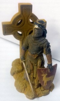 коллега) я потихоньку оловянную миниатюру приноравливаюсь красить + под настроение бронетехнику клею 1/35.
успокаивает восхитительно когда на работе мозг залюбят до крайности.