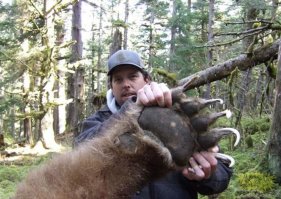 Да,сильный.Да,красивый.Но няшный...