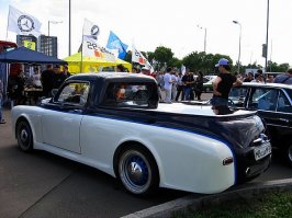 была еще хохляцкая реплика. Но мне, если честно, больше нра та, что в сабже)