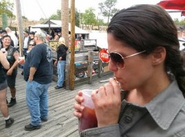 А что здесь не так? знак как часть очков?