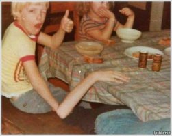 И селфипалка в будущем ему не понадобилась