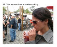 Палка, лежащая на полу, как сигарета.
Варварка же специально перевела, как написано.
На самом деле забит болт. Ставь лайки боянам и второму акку Фореста :)
Оригинал: