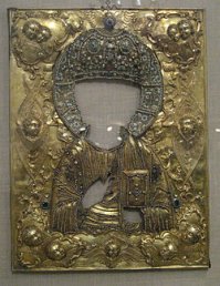 В этот оклад фото вставьте , будете молиться на него перед школой ))
зы. люди которые делают добро от чистого сердца никогда не станут выкладывать свои "подвиги" в интернет для того что бы миллионы зрителей это увидели и захлебнулись слюнями от восторга , типа глядите все, какой ваш кумир охрененный человек ... Хотя что тут школьникам объяснять , раз вы не можете отличить пиар понты от настоящих мужских поступков !!