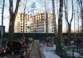 Питер, Киновиевское кладбище. Застраивать стали в прошлом году.