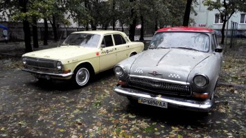 Такой проект загубили. Пришлось ездить на волгах. В конце 80-х был ещё АЗЛК 2140.