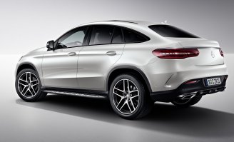 У них и новый GLE coupe похож на X6 и от Porsche что-то есть.