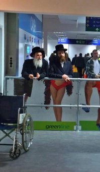 Сумасшедшие фотографии, на которых люди стали жертвами отражений