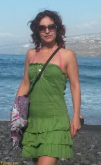 Девушки в красивых платьях