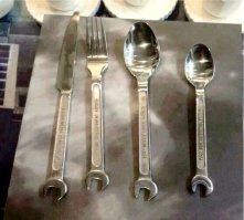 Во-первых, вчера было,а во=вторых,автор,ты реально веришь что такую штуку можно сделать дома на коленке?