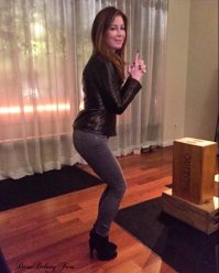 А я ей восхищаюсь. Она даже названным в посте актрисам старшая сестра.
Дана Дилэйни - 60 лет!!!


И последняя совсем свежая из ее инстаграмма