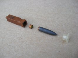 Можно ещё добавить:

H&K G11 и его специальный безгильзовый патрон 4.7 мм: