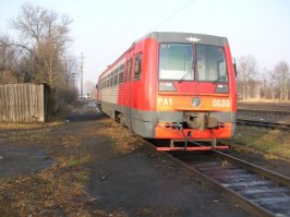 В 2014 году тепловоз с вагоном был заменен на рельсовый "автобус"