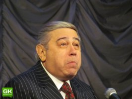 Кто-то следит и переживает за Евровидение.