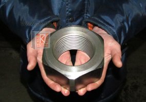 Да нет,я имел в виду именно гайку на 95.Такие,как идут на крепление направляющих тумб буровой установки.Как раз по пропорциям к эскизу подходят.)))