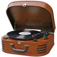 Вот, сейчас в магазинах продаётся (в еврониксе видел)
ДУ, CD, mp3, USB и т.д. в комплекте :)