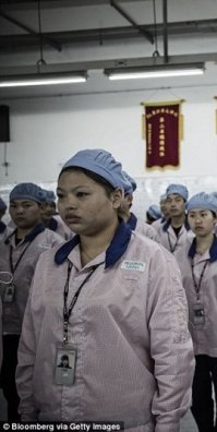 "В своем за­яв­ле­нии ком­па­ния пишет:
«Без­опас­ность и бла­го­по­лу­чие со­труд­ни­ков — наши глав­ные при­о­ри­те­ты"(С).
Ну да. Глядя на лицо тётеньки из фото ниже именно так и думаешь.:)