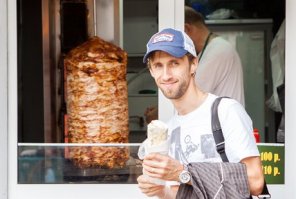 как стоила 100 руб. так стоит, вот что должно быть гарантом любых кредитов