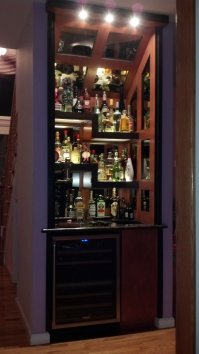 Превращение старой стенки под телевизор в стильный бар с подсветкой 