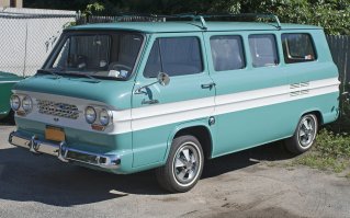 Полное имя этому чуду Corvair Ultra Van или неординарный "Корвейр"))))