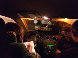 - а вы номерок не запомнили
- не, не запомнили, но сейчас прочитаем