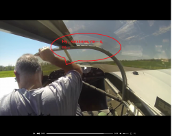 Когда отвалился пропеллер, этот пилот не запаниковал и смог посадить самолет